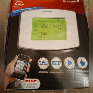 Honeywell 7-Day Programmable Thermostat – Brand New in Box